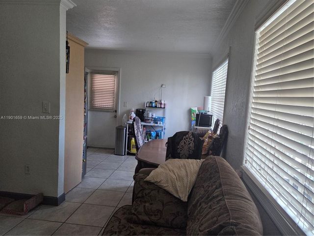 2936 NW 47th St, Miami, FL 33142