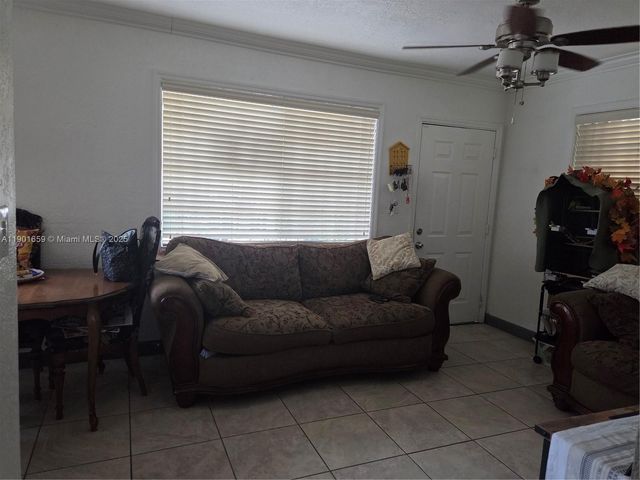 2936 NW 47th St, Miami, FL 33142
