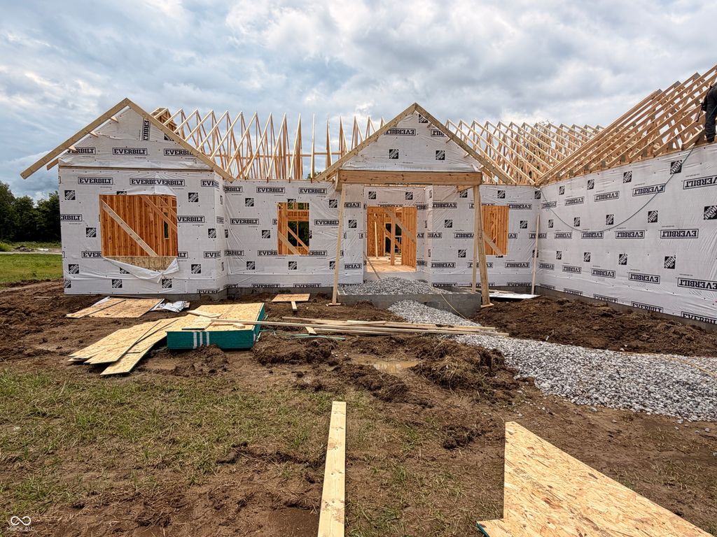 5 Pine Hills Court, Crawfordsville, IN 47933