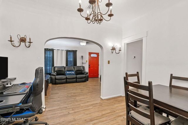 1333 E Broadway Boulevard, Tucson, AZ 85719