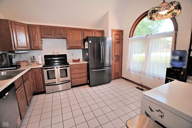 1585 Colt Court, Martinsville, IN 46151