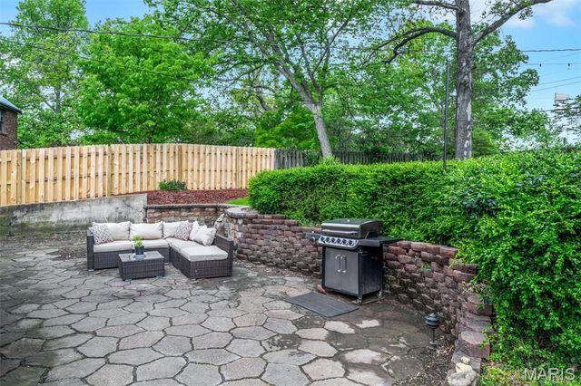 7439 Wellington Avenue, University City, MO 63130