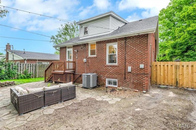 7439 Wellington Avenue, University City, MO 63130