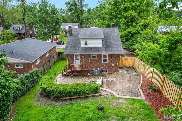 7439 Wellington Avenue, University City, MO 63130