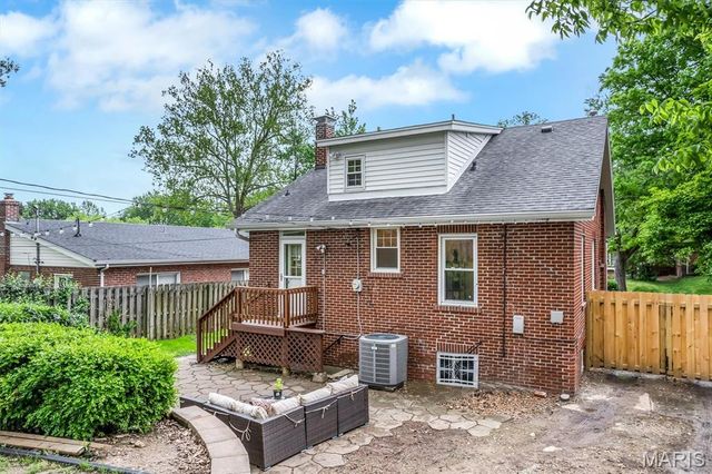 7439 Wellington Avenue, University City, MO 63130