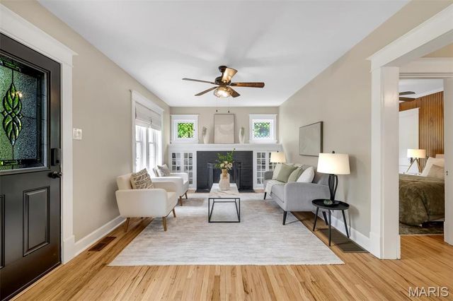 7439 Wellington Avenue, University City, MO 63130