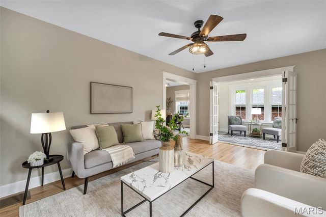 7439 Wellington Avenue, University City, MO 63130