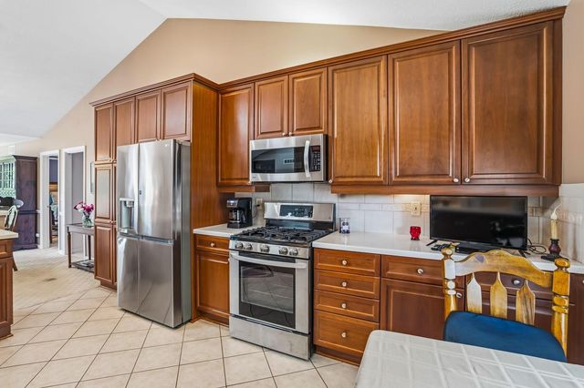 348 Sylvan Drive, Delaware, OH 43015