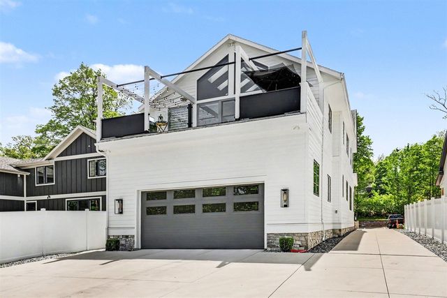 7187 Bronson Street, Ada, MI 49301