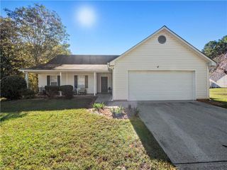 240 Skyland Drive, Loganville, GA 30052