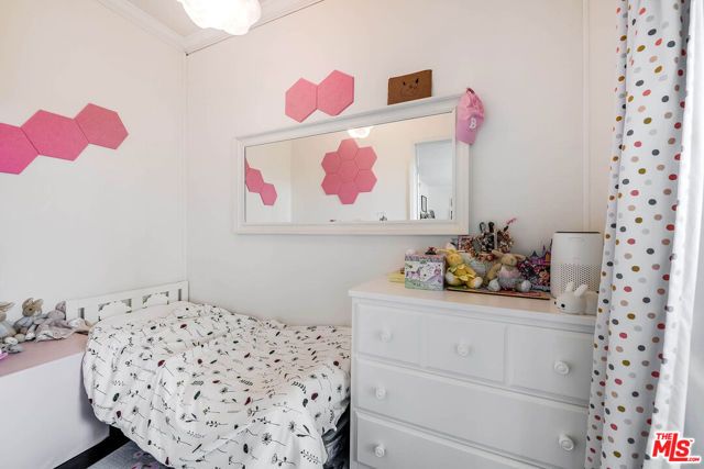 631 Wilcox Avenue 3F, Los Angeles, CA 90004