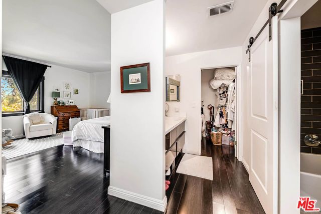 631 Wilcox Avenue 3F, Los Angeles, CA 90004