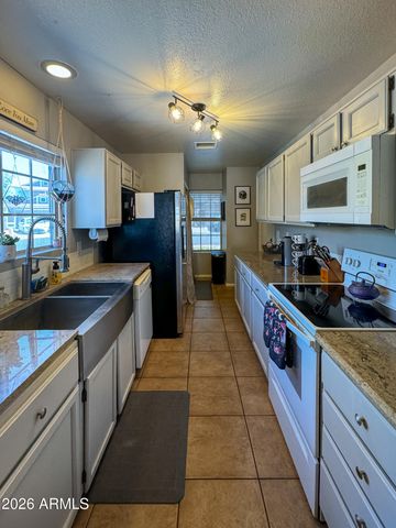 1915 S 39TH Street 81, Mesa, AZ 85206