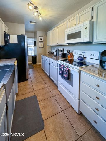 1915 S 39TH Street 81, Mesa, AZ 85206