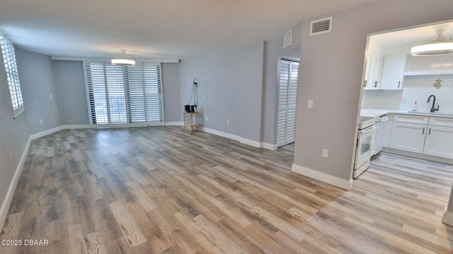 1415 Ocean Shore Blvd Apt 211, Ormond Beach, FL 32176