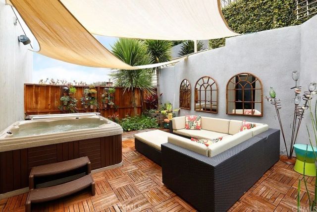 988 Acapulco, Laguna Beach, CA 92651