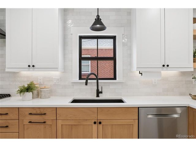 2054 S Saint Paul St, Denver, CO 80210