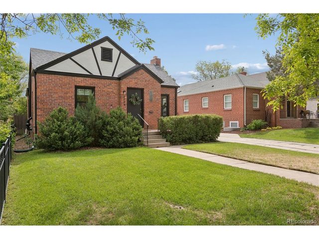 2054 S Saint Paul St, Denver, CO 80210
