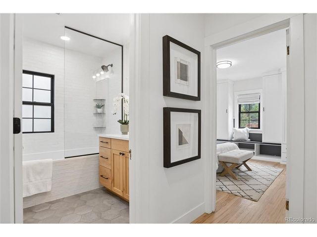 2054 S Saint Paul St, Denver, CO 80210