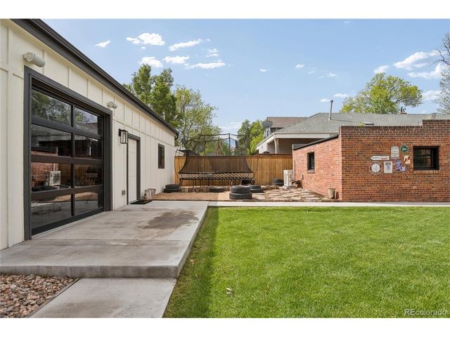 2054 S Saint Paul St, Denver, CO 80210