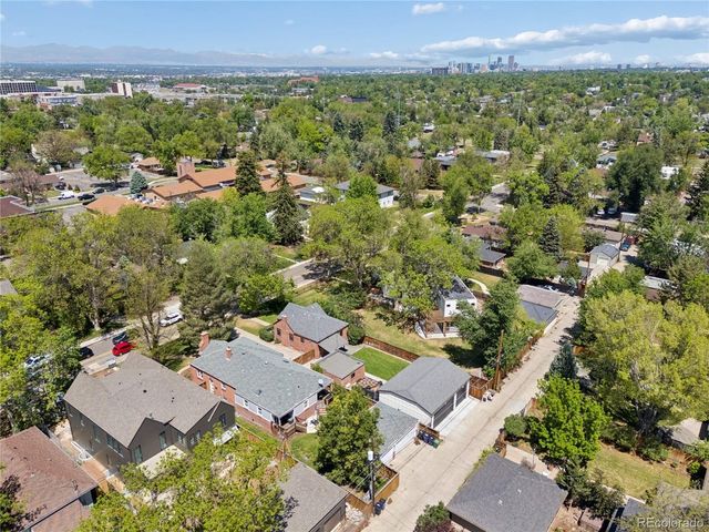 2054 S Saint Paul St, Denver, CO 80210