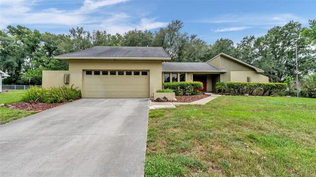 717 WOODHILL DRIVE, Lakeland, FL 33813