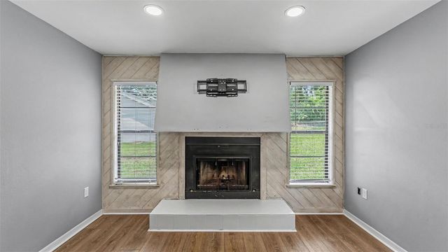 717 WOODHILL DRIVE, Lakeland, FL 33813