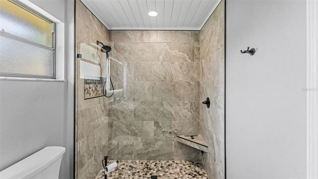 717 WOODHILL DRIVE, Lakeland, FL 33813
