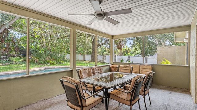 717 WOODHILL DRIVE, Lakeland, FL 33813