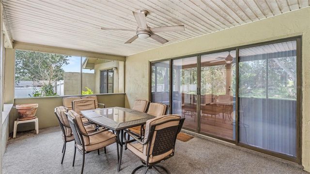 717 WOODHILL DRIVE, Lakeland, FL 33813