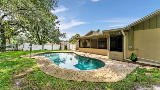 717 WOODHILL DRIVE, Lakeland, FL 33813