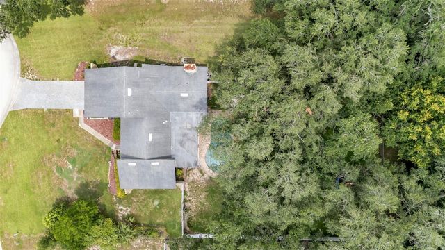 717 WOODHILL DRIVE, Lakeland, FL 33813