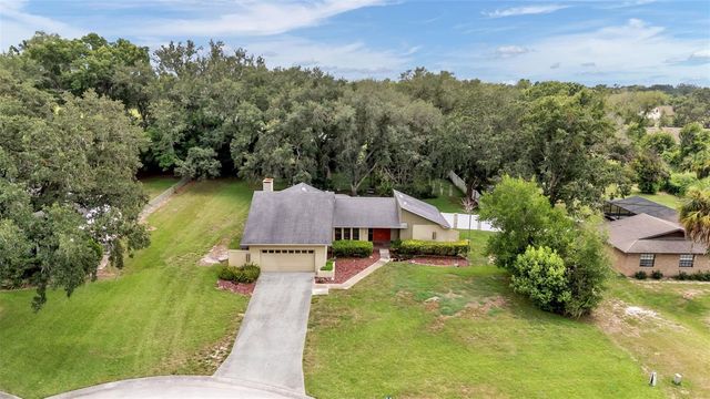 717 WOODHILL DRIVE, Lakeland, FL 33813