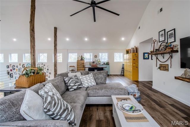 23239 Highway T, Waynesville, MO 65583