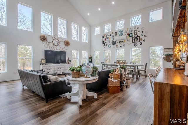 23239 Highway T, Waynesville, MO 65583