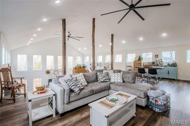 23239 Highway T, Waynesville, MO 65583