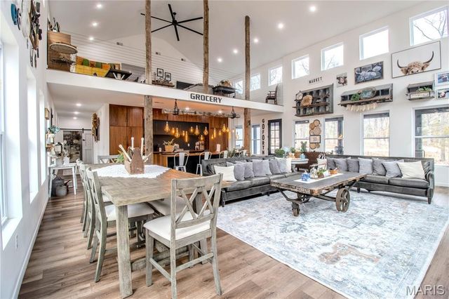 23239 Highway T, Waynesville, MO 65583