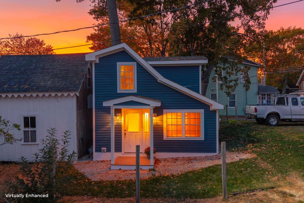 6 Linden Avenue, Old Orchard Beach, ME 04064 — photo 2