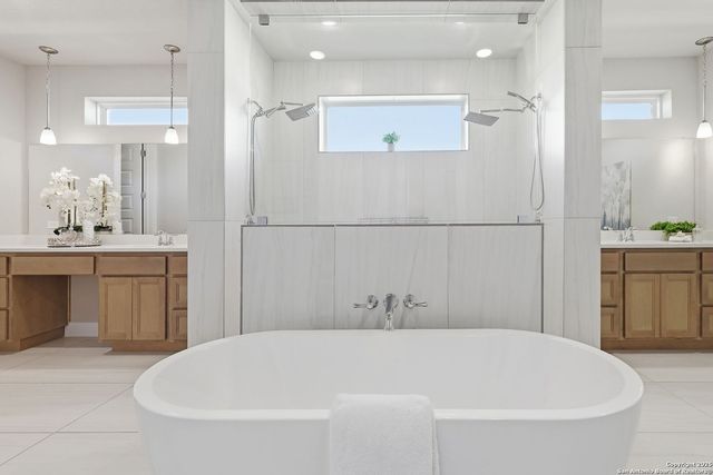 641 Vale CT, New Braunfels, TX 78132