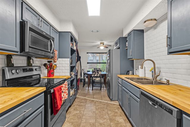 7521 Yolanda Drive, Fort Worth, TX 76112