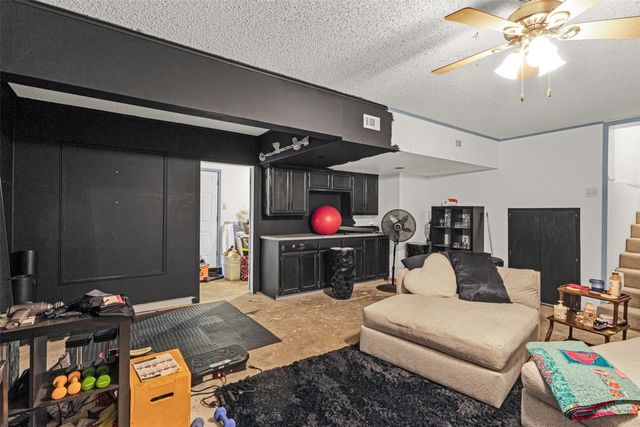 7521 Yolanda Drive, Fort Worth, TX 76112