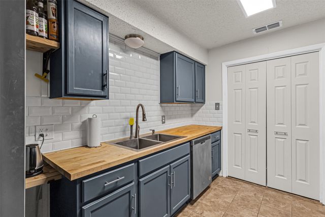 7521 Yolanda Drive, Fort Worth, TX 76112