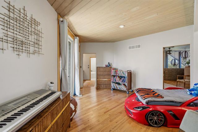 60 Winston Hill Road, Fort Thomas, KY 41075
