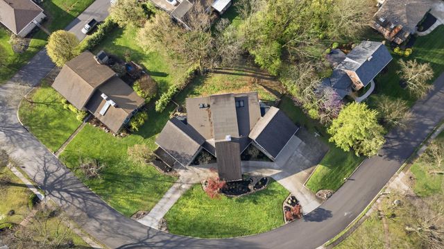 60 Winston Hill Road, Fort Thomas, KY 41075