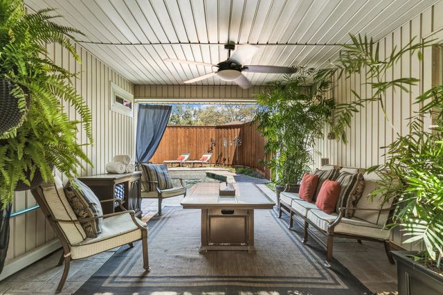 10019 Hickory Crossing, Dallas, TX 75243