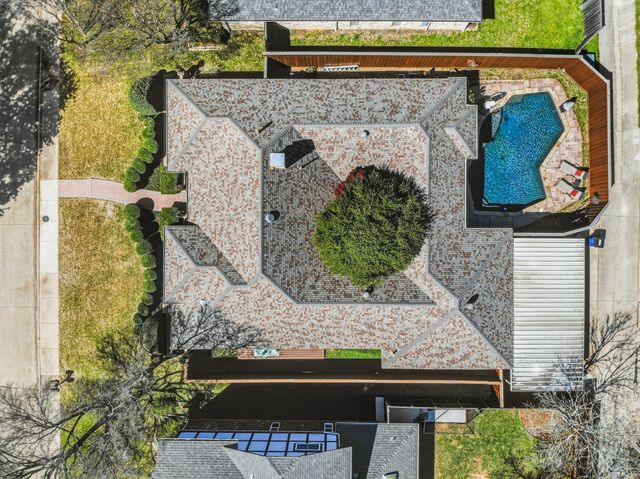 10019 Hickory Crossing, Dallas, TX 75243