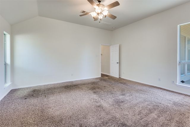 803 W Lonesome Dove Trail, Arlington, TX 76001