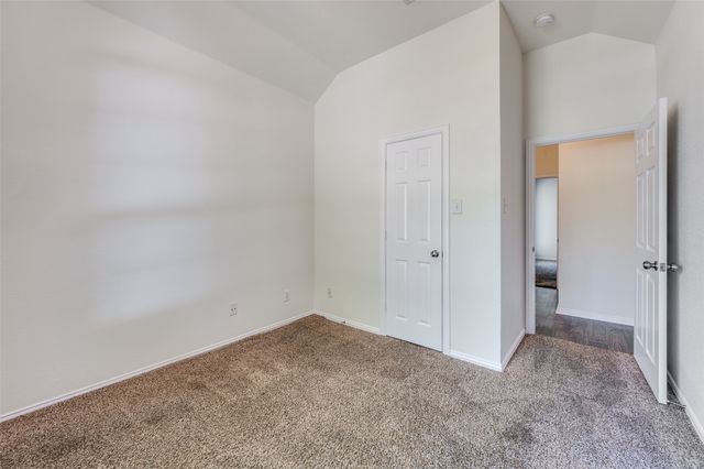 803 W Lonesome Dove Trail, Arlington, TX 76001