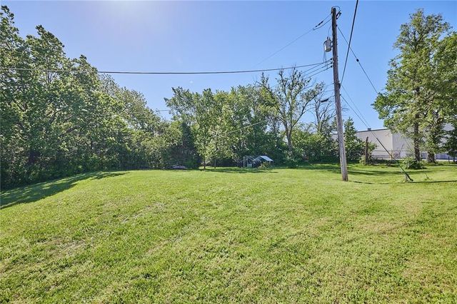 4801 Martha Truman Road, Grandview, MO 64030