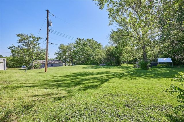 4801 Martha Truman Road, Grandview, MO 64030